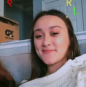 Meet your Posher, Natalie